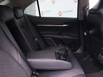 Toyota Camry, 2021г, передний привод, автомат