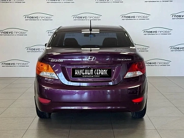 Hyundai Solaris, 2011г, передний привод, автомат