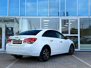 Chevrolet Cruze, 2013г, передний привод, механика
