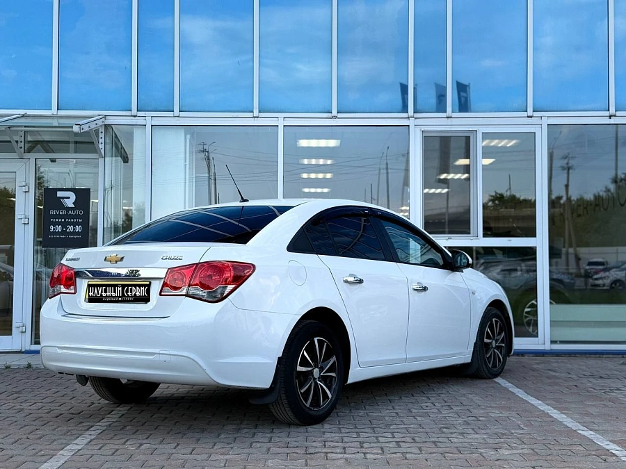 Chevrolet Cruze, 2013г., передний привод, механика