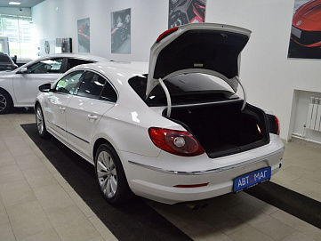 Volkswagen Passat CC, 2010г, передний привод, робот