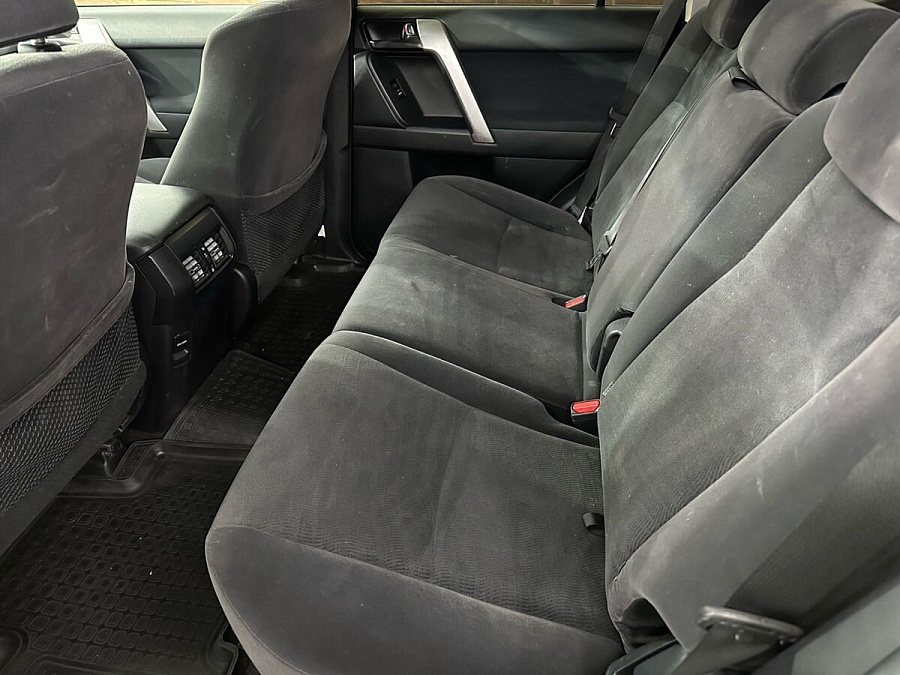 Toyota Land Cruiser Prado, 2018г., полный привод, механика