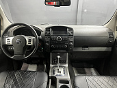 Nissan Pathfinder, 2011г., полный привод, автомат