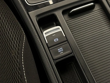 Volkswagen Golf, 2014г, передний привод, робот