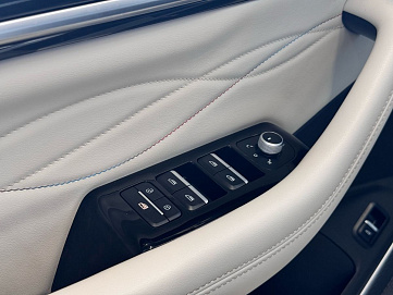Geely Monjaro, 2023г, передний привод, автомат