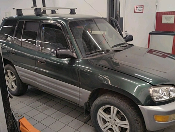 Toyota RAV4, 1998г, полный привод, автомат