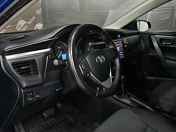 Toyota Corolla, 2014г, передний привод, вариатор