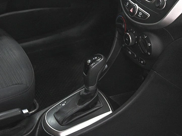 Hyundai Solaris, 2016г, передний привод, автомат