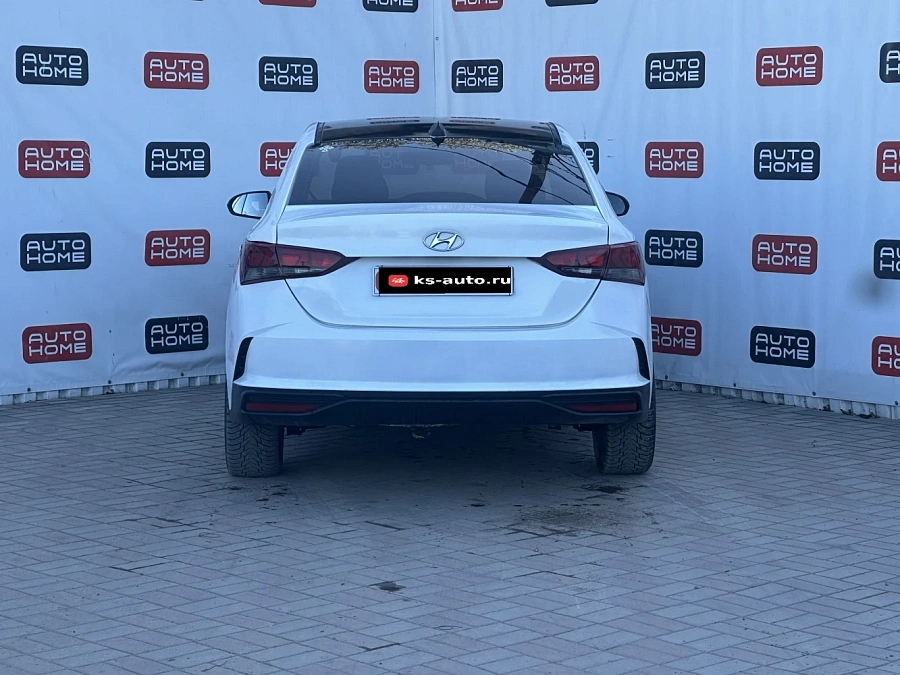 Hyundai Solaris, 2018г., передний привод, автомат