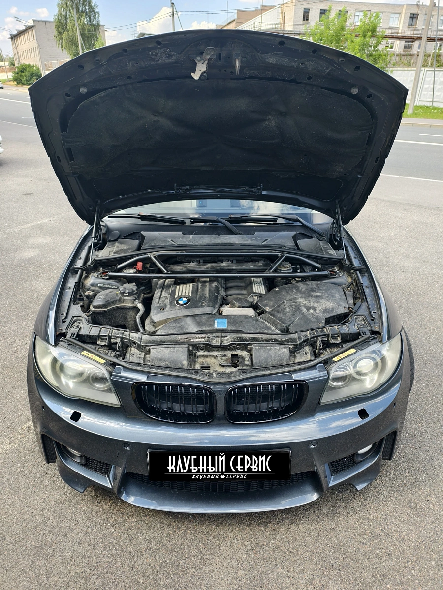 BMW 1 серии, 2008г., задний привод, автомат