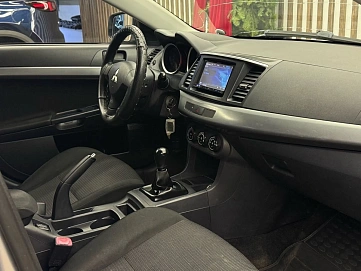 Mitsubishi Lancer, 2011г, передний привод, механика