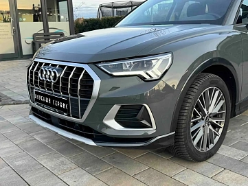 Audi Q3, 2023г, передний привод, робот