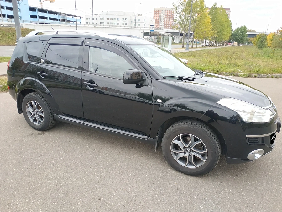 Citroen C-Crosser, 2010г., полный привод, робот