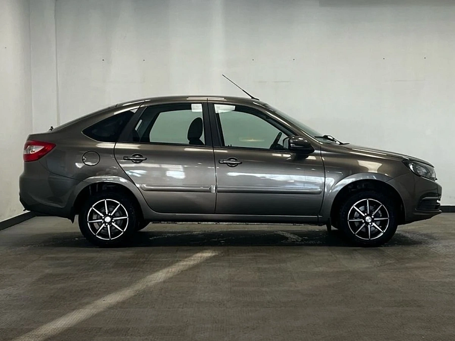 Lada (ВАЗ) Granta, 2019г., передний привод, механика