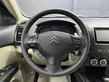 Citroen C-Crosser, 2011г, полный привод, вариатор