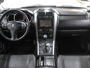 Suzuki Grand Vitara, 2010г, полный привод, автомат