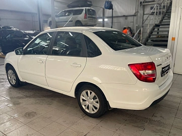 Lada (ВАЗ) Granta, 2021г, передний привод, механика