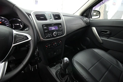 Renault Sandero, 2020г., передний привод, механика