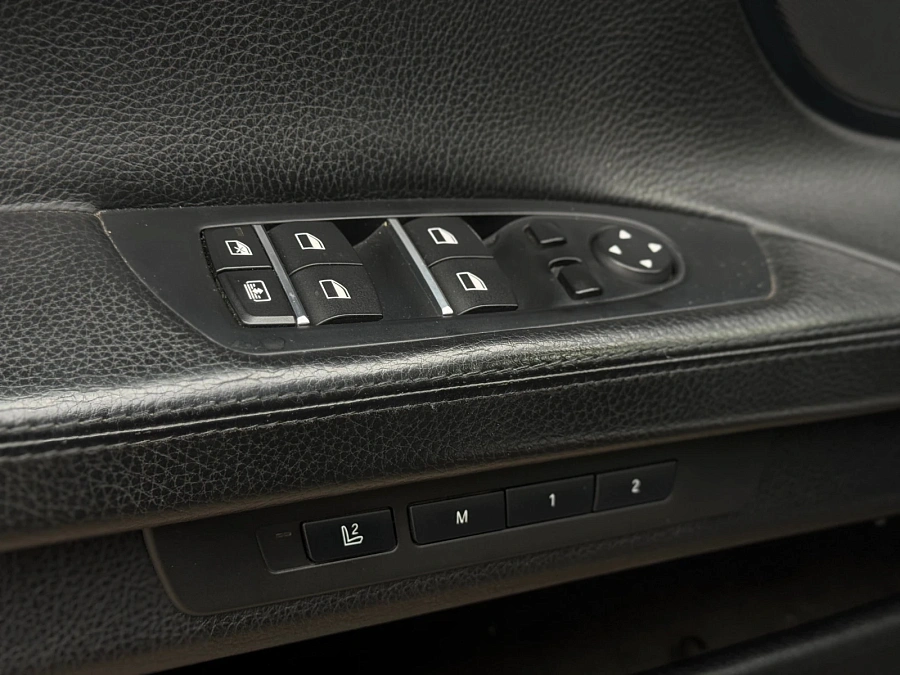 BMW 7 серии, 2014г., полный привод, автомат