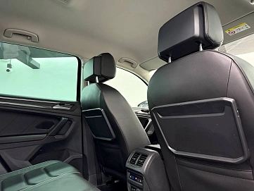 Volkswagen Tiguan, 2020г, полный привод, робот