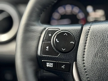 Toyota RAV4, 2017г, полный привод, вариатор