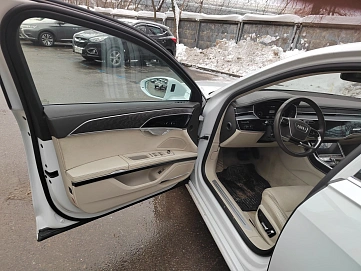 Audi A8, 2018г, полный привод, автомат