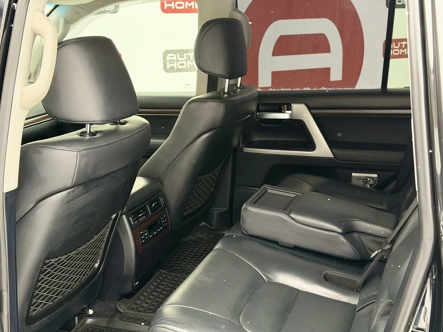 Toyota Land Cruiser, 2016г., передний привод, автомат