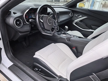 Chevrolet Camaro, 2021г, задний привод, автомат