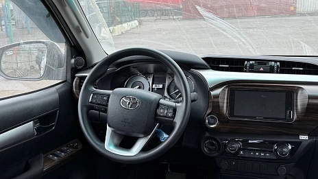 Toyota Hilux, 2024г, полный привод, автомат
