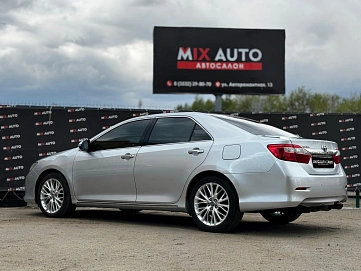Toyota Camry, 2012г, передний привод, автомат