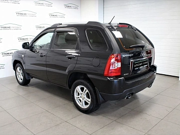 Kia Sportage, 2009г, передний привод, механика