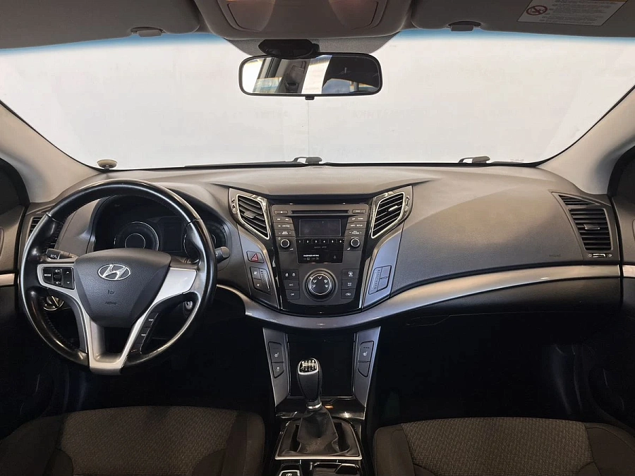 Hyundai i40, 2013г., передний привод, механика