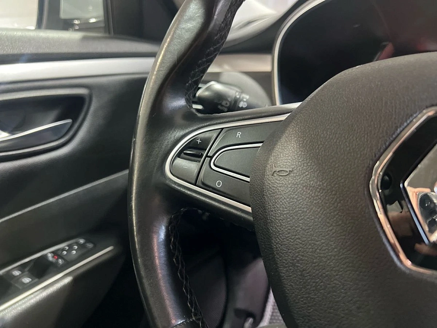 Renault Talisman, 2017г., передний привод, робот