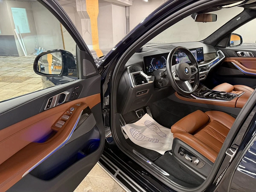 BMW X7, 2023г., полный привод, автомат