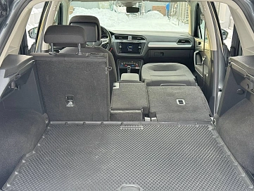 Volkswagen Tiguan, 2021г, передний привод, робот