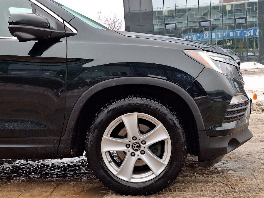 Honda Pilot, 2015г., полный привод, автомат