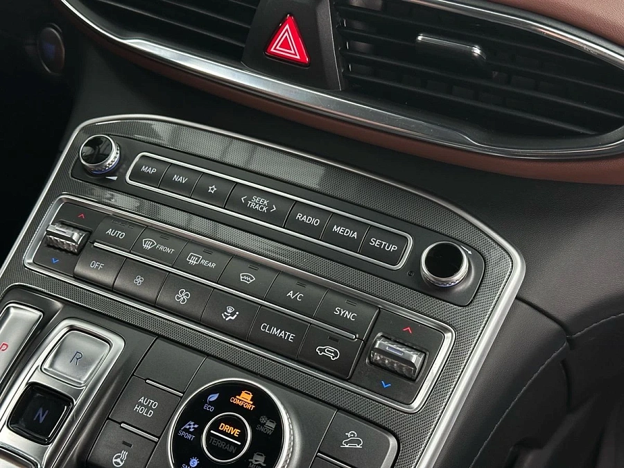 Hyundai Santa Fe, 2021г., полный привод, робот