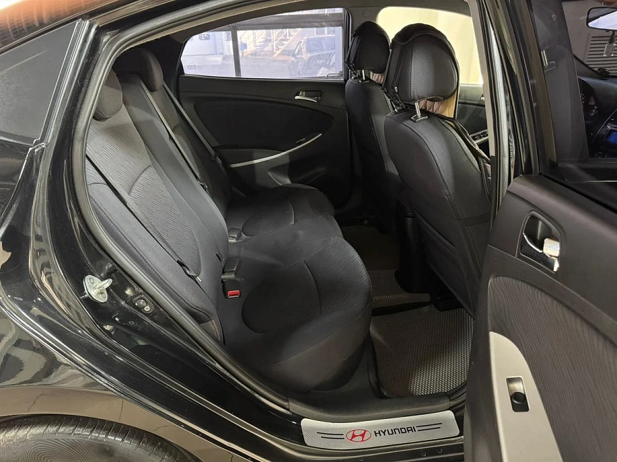 Hyundai Solaris, 2012г., передний привод, механика