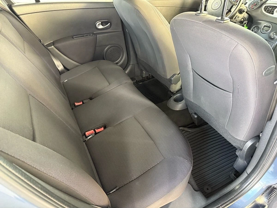 Renault Clio, 2007г., передний привод, автомат