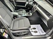 Volkswagen Passat, 2019г., полный привод, робот