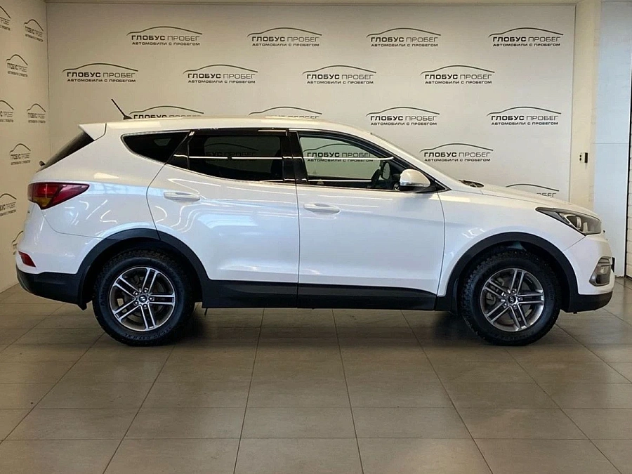 Hyundai Santa Fe, 2016г., полный привод, автомат