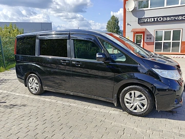 Honda Stepwgn, 2017г, передний привод, вариатор