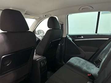 Volkswagen Tiguan, 2012г, полный привод, автомат