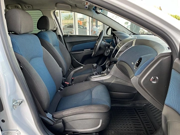Chevrolet Cruze, 2013г, передний привод, механика