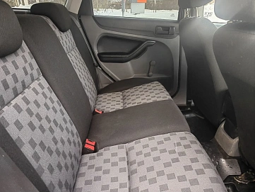 Ford Focus, 2010г, передний привод, механика