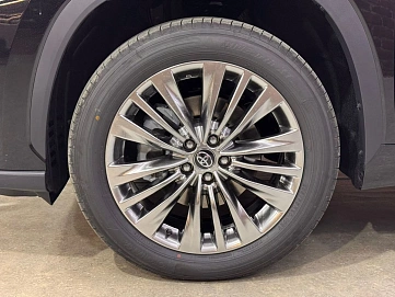 Toyota Highlander, 2025г, полный привод, автомат