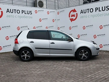 Volkswagen Golf, 2006г, передний привод, механика