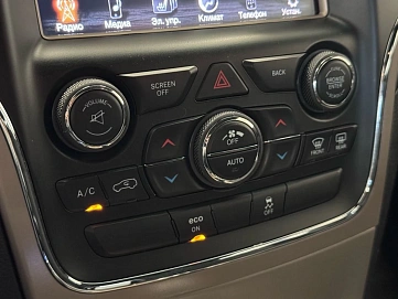 Jeep Grand Cherokee, 2013г, передний привод, автомат