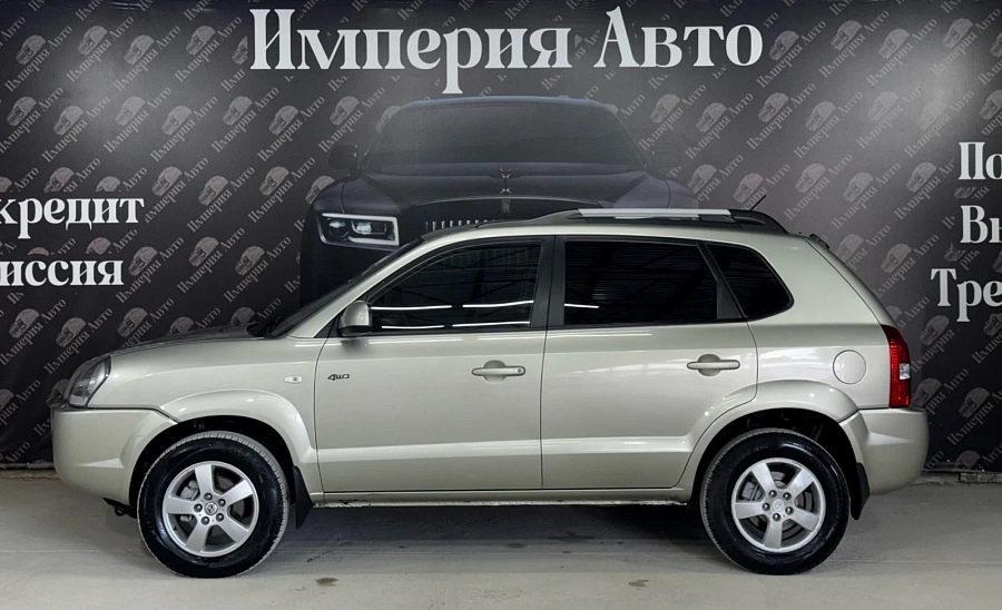 Hyundai Tucson, 2007г., передний привод, автомат