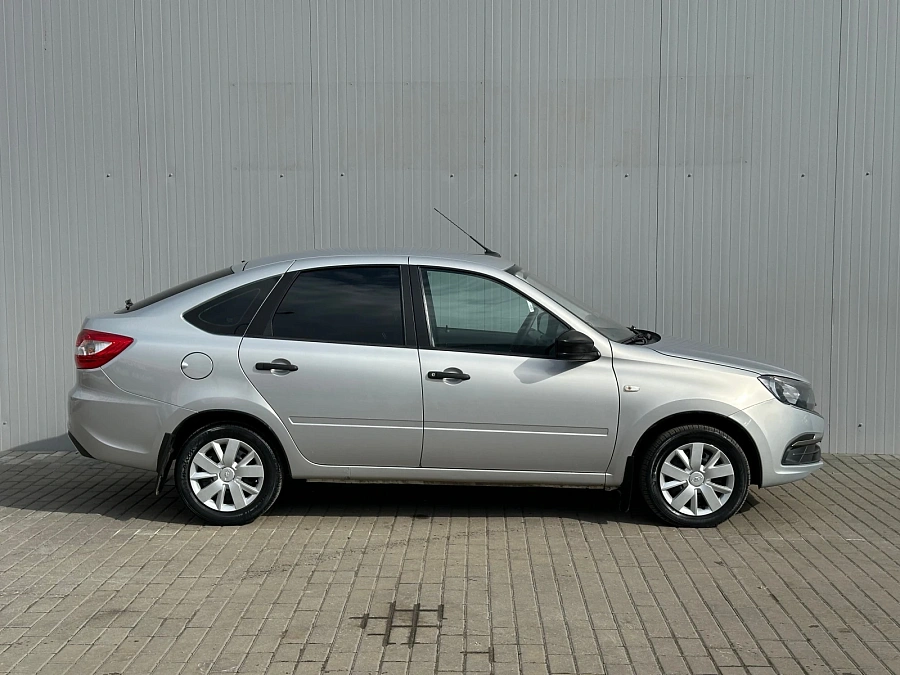 Lada (ВАЗ) Granta, 2018г., передний привод, механика